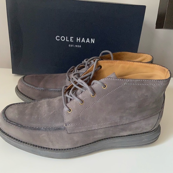 Cole Haan Moc Toe Chukka Ankle Boots Mens Size 9.5 Sand Tan Suede Cork Heel - Picture 1 of 6